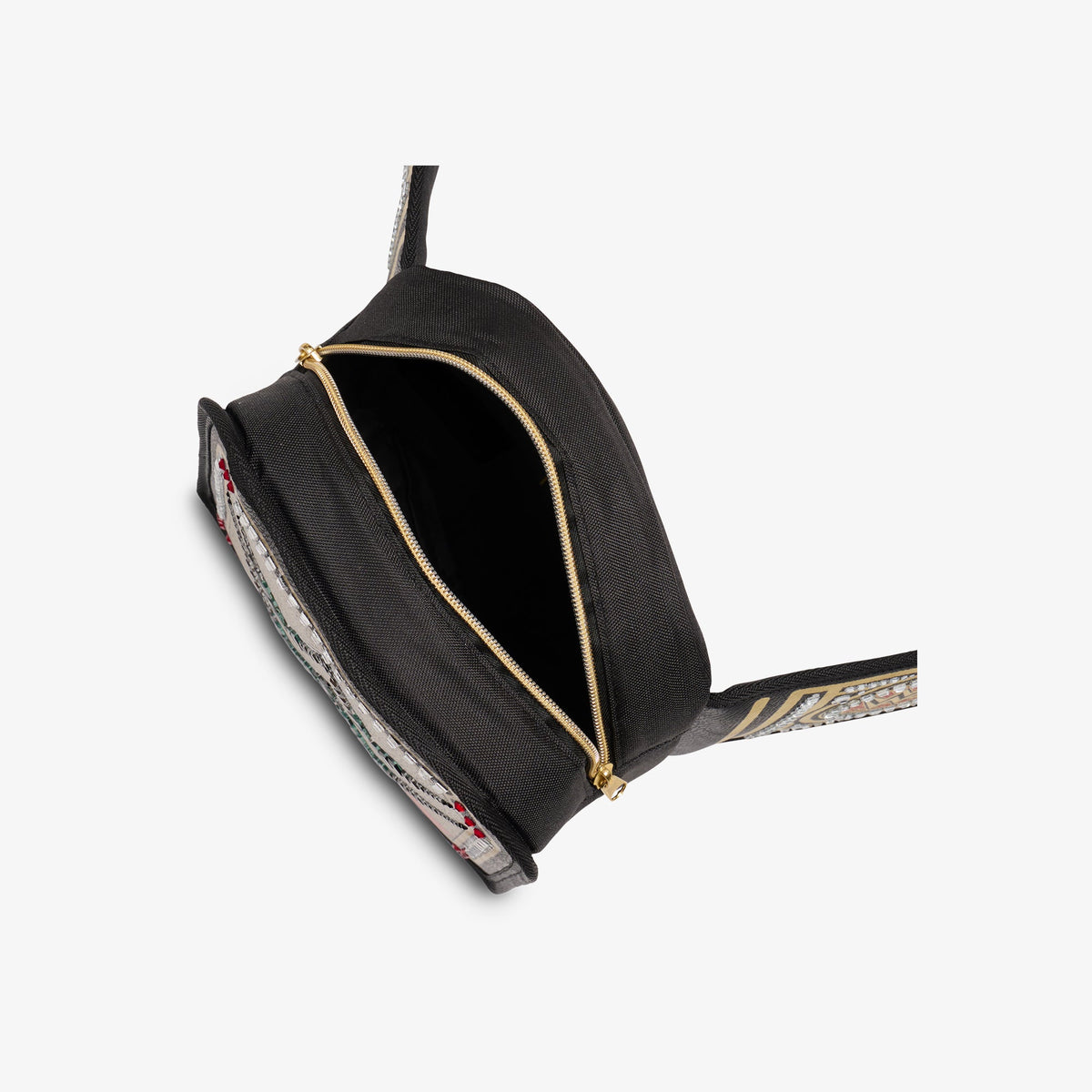 undisputed-wwe-championship-fanny-pack-g9 00027856-O.jpg