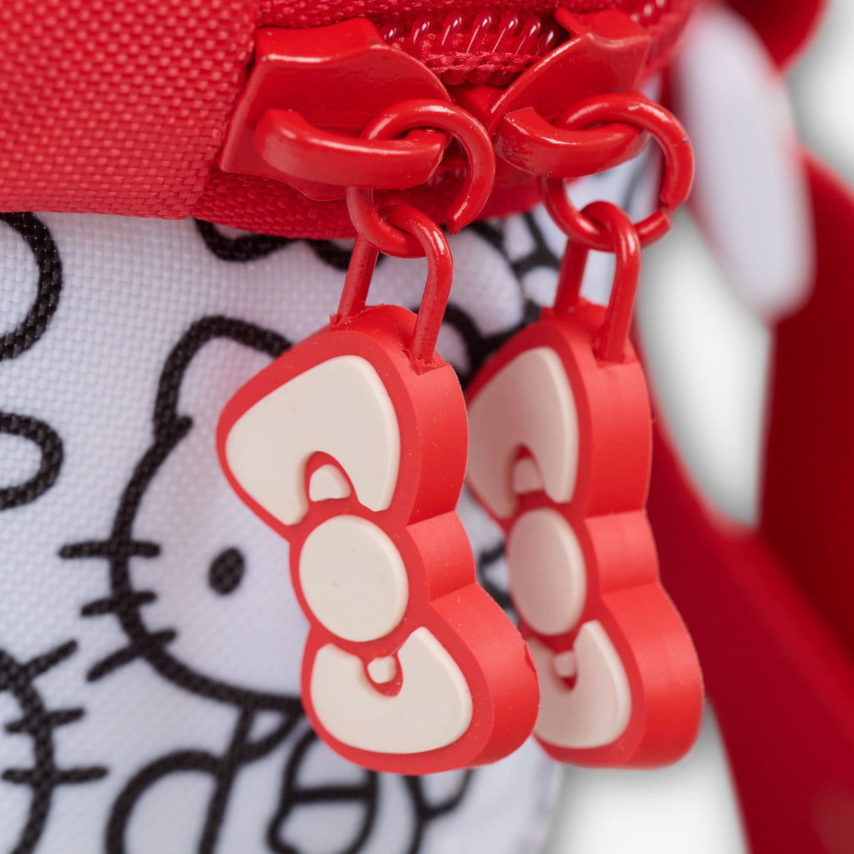 hello-kitty-classic-square-lunch-cooler-bag-u9 00027927-Z.jpg