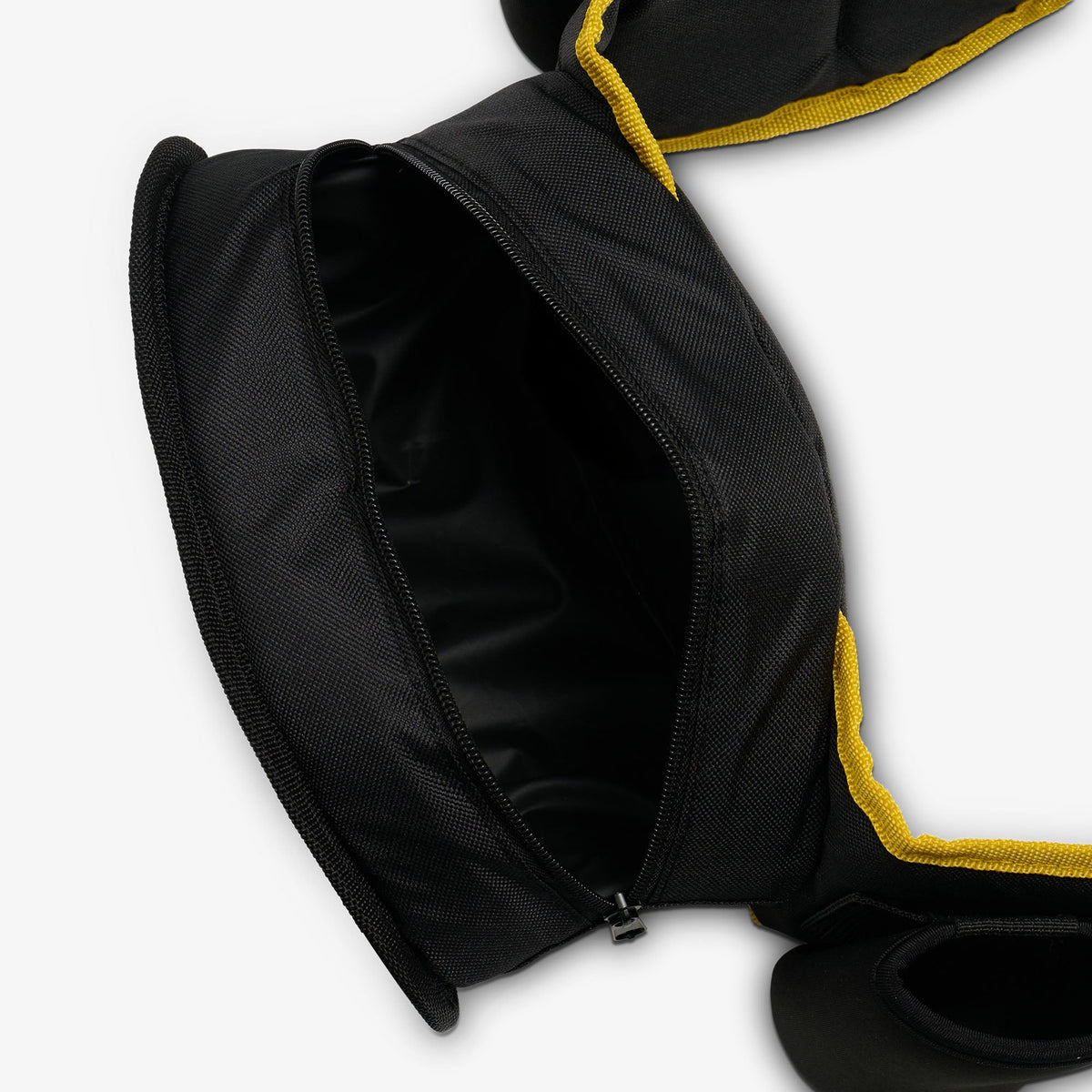 dc-super-heroes-batmantm-belt-fanny-pack-cooler-m4 00027936-O2.jpg