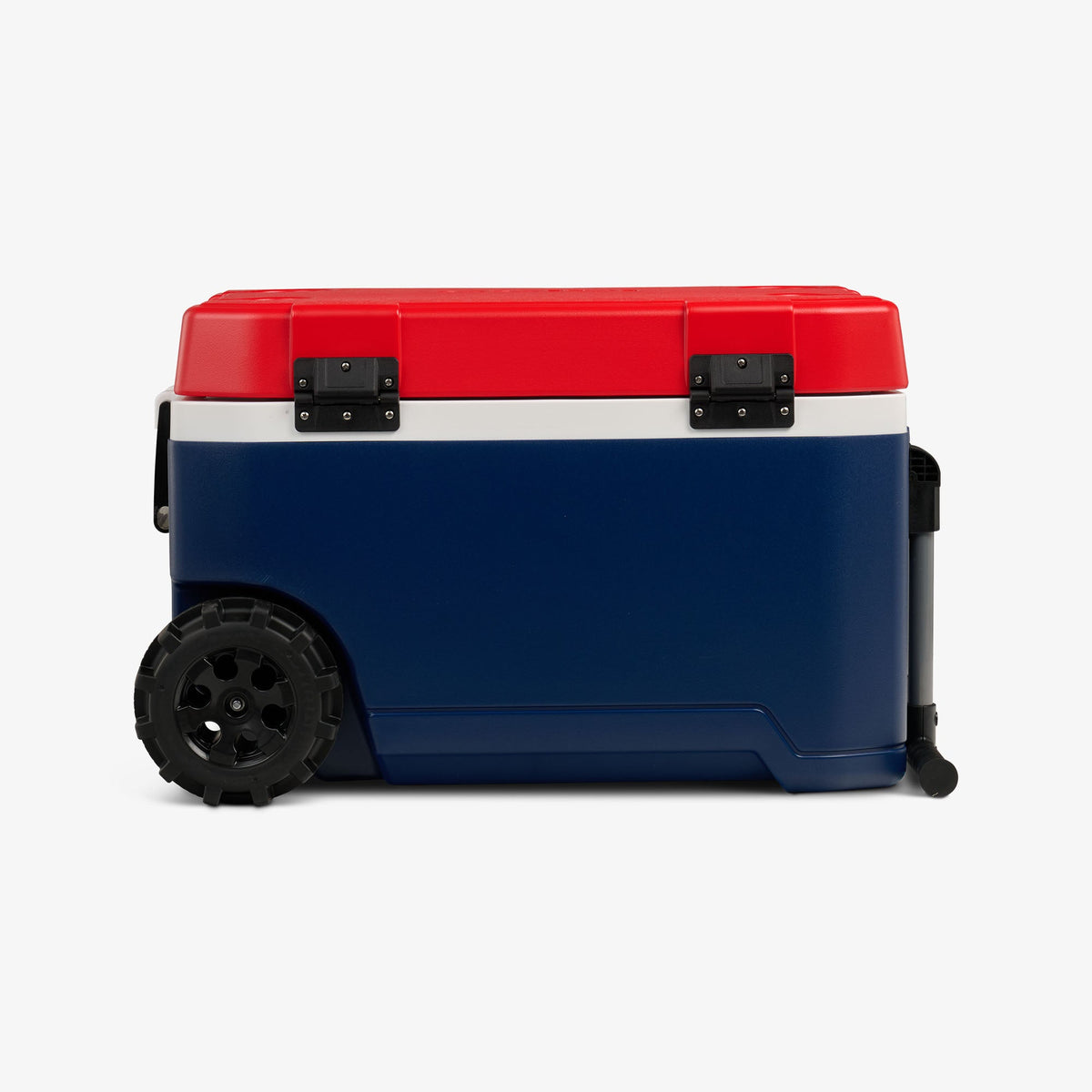 trailmate-75-qt-roller-cooler-t0 00035111-BK.jpg