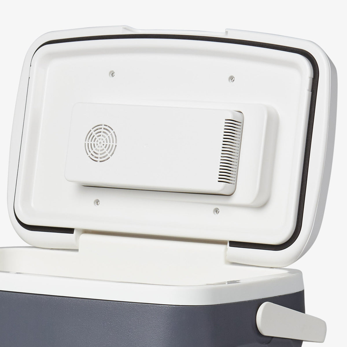 versatemptm-28-qt-portable-electric-cooler-m8 00040390_7.jpg